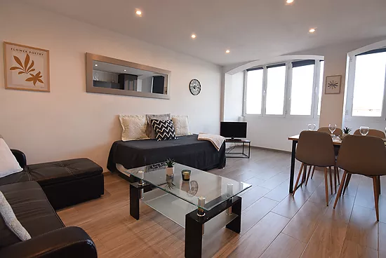 Empuriabrava, alquiler, apartamento  4 personas con vistas a canal