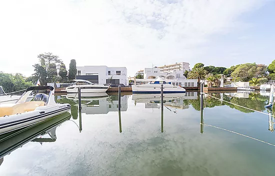 Modern appartment with tourist licence