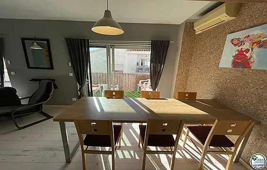 APPARTEMENT ENSOLEILLÉ ET RÉNOVÉ, 3 CHAMBRES, 2 SALLES DE BAINS À 150 M DE LA PLAGE, PROCHE DE TOUS 