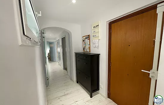 APARTAMENTO SOLEADO, REFORMADO, 3 DORMITORIOS, 2 BAÑOS A 150 M DE LA PLAYA, CERCA DE TODOS LOS SERVI