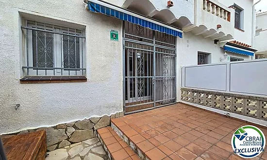 Maison Individuelle à Empuriabrava - À Vendre