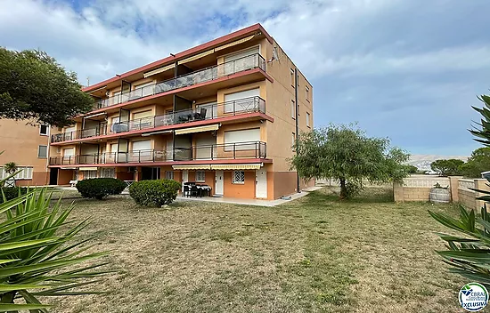 Estudio en zona natural de ensueño, sobre la zona natural de la playa de la Rubina de Empuriabrava