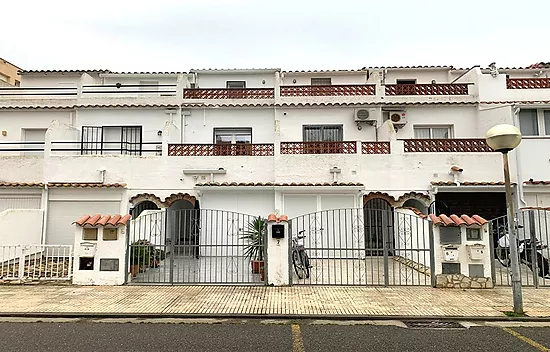 Casa de Pescadors con amarre privado en Santa Margarita Rosas