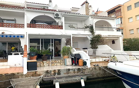 Casa de Pescadors con amarre privado en Santa Margarita Rosas