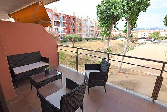 Estupendo apartamento, cerca de la playa, 2 dormitorios + parking con LICENCIA TURÍSTICA