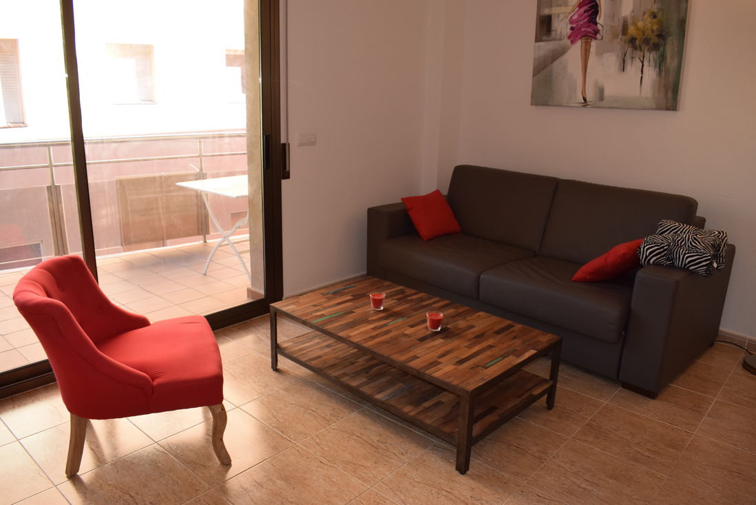 Empuriabrava, apartment for sale situated near of the beach and center.